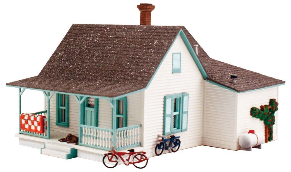 HO Country Cottage